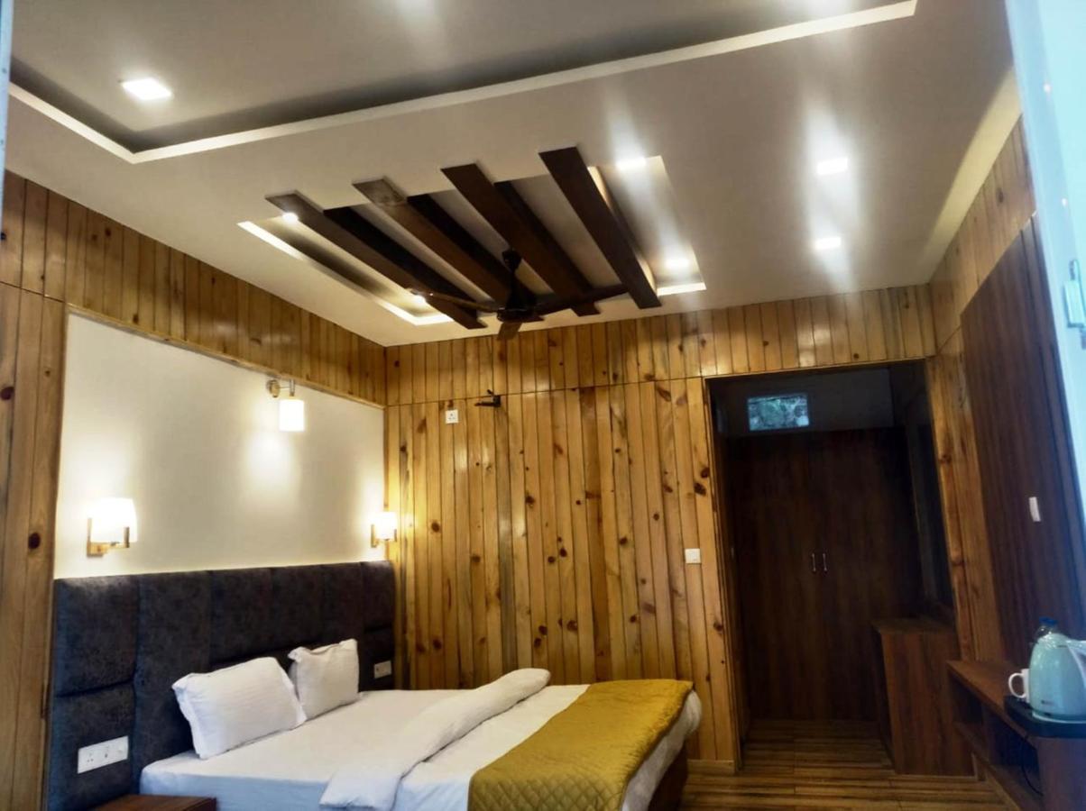 Qcent Woods Resort & Spa, Rishīkesh Esterno foto