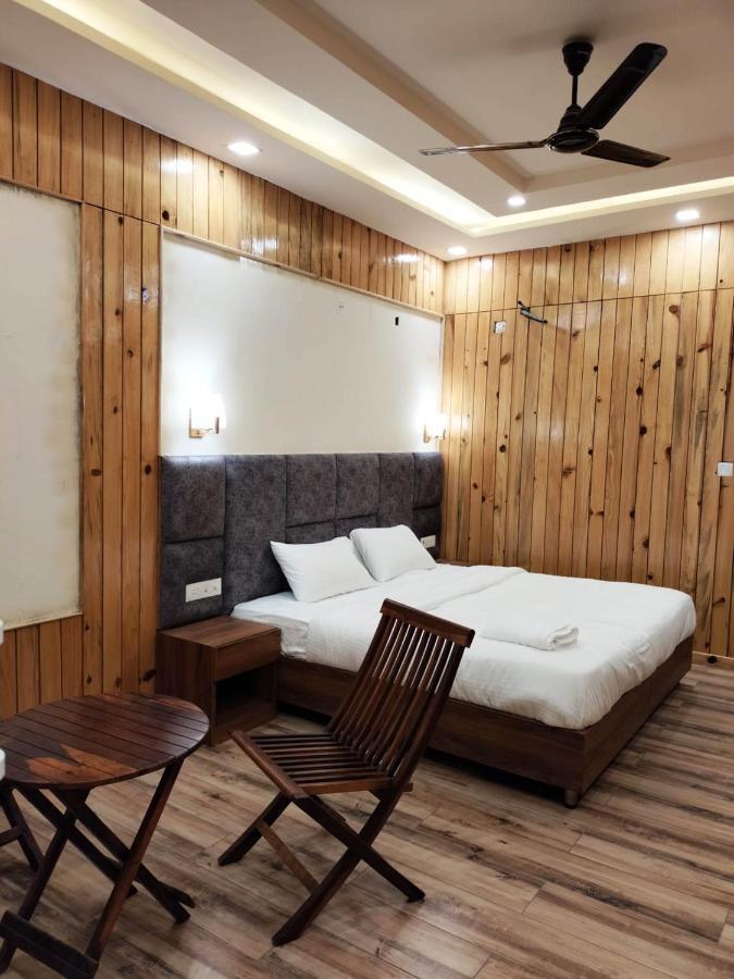 Qcent Woods Resort & Spa, Rishīkesh Esterno foto
