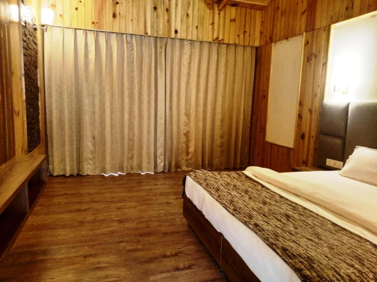 Qcent Woods Resort & Spa, Rishīkesh Esterno foto