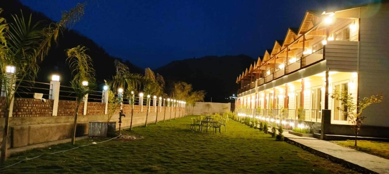 Qcent Woods Resort & Spa, Rishīkesh Esterno foto