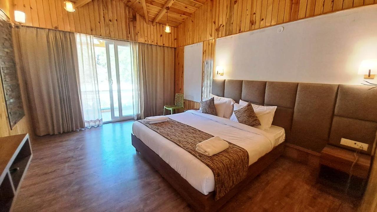 Qcent Woods Resort & Spa, Rishīkesh Esterno foto