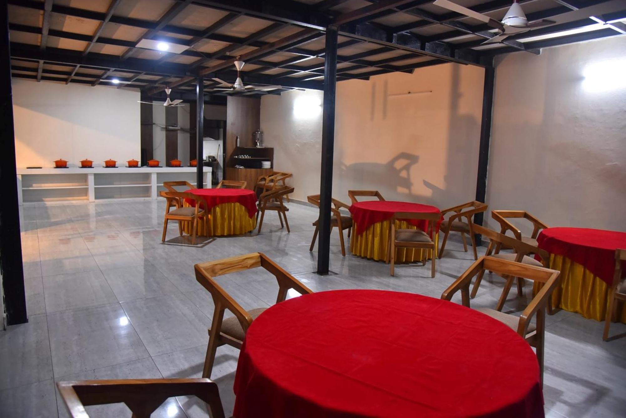 Qcent Woods Resort & Spa, Rishīkesh Esterno foto