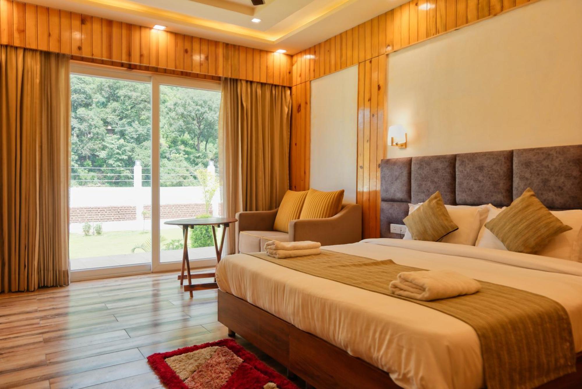 Qcent Woods Resort & Spa, Rishīkesh Esterno foto
