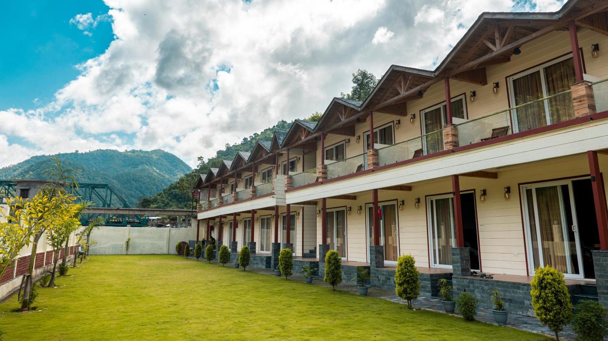 Qcent Woods Resort & Spa, Rishīkesh Esterno foto