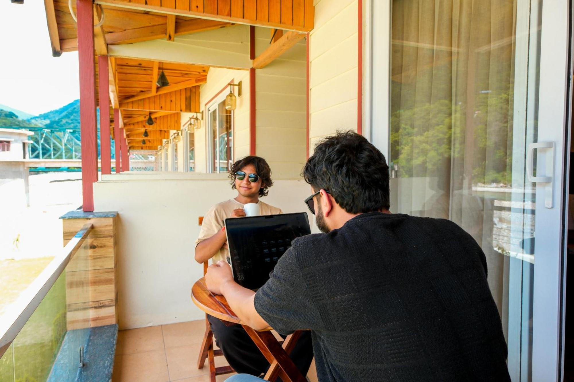 Qcent Woods Resort & Spa, Rishīkesh Esterno foto