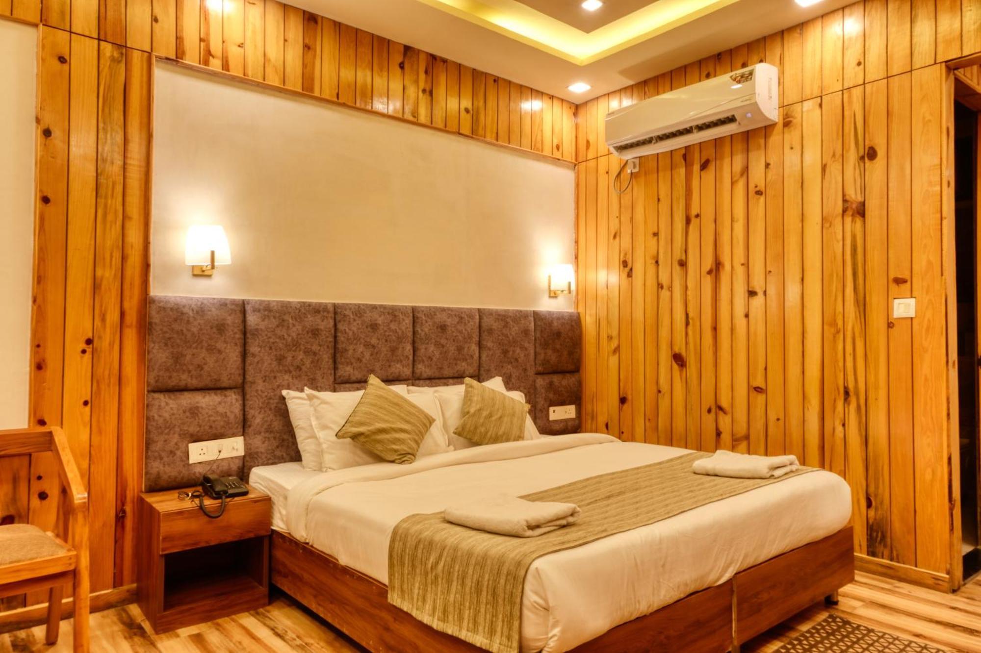 Qcent Woods Resort & Spa, Rishīkesh Esterno foto